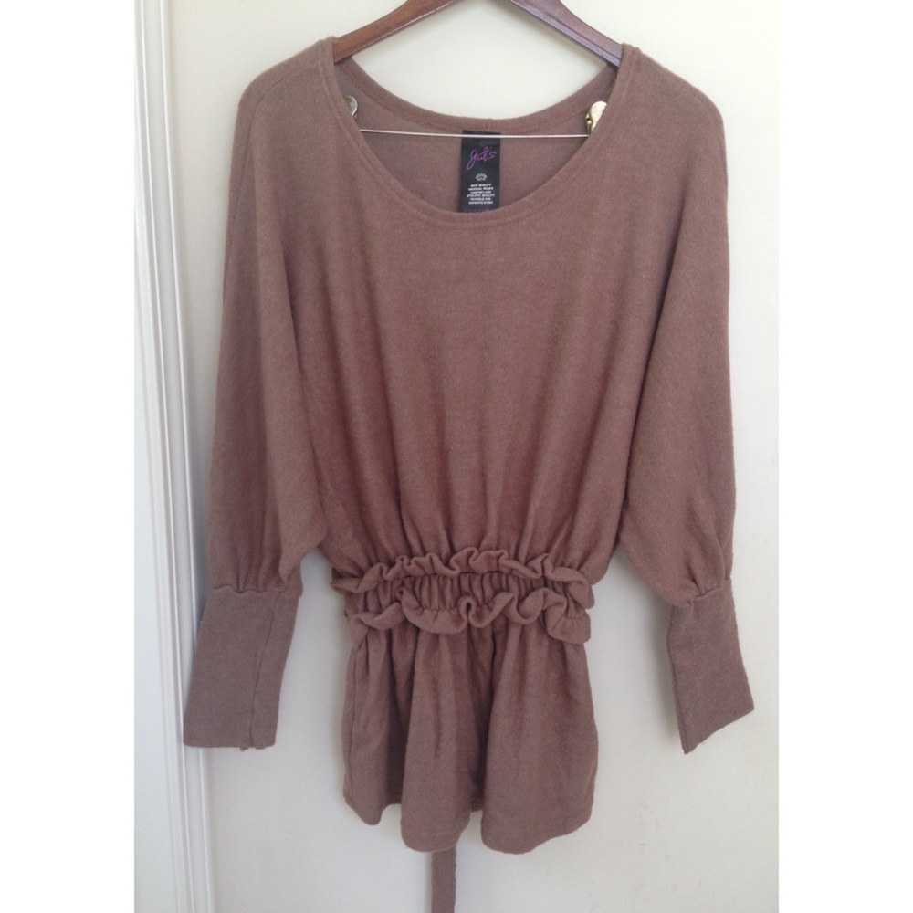 Long sweater with cinched waist and tie