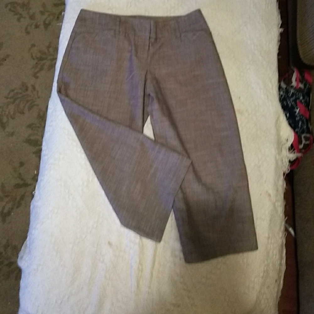 Capris- A Byer- Juniors 7- NWOT