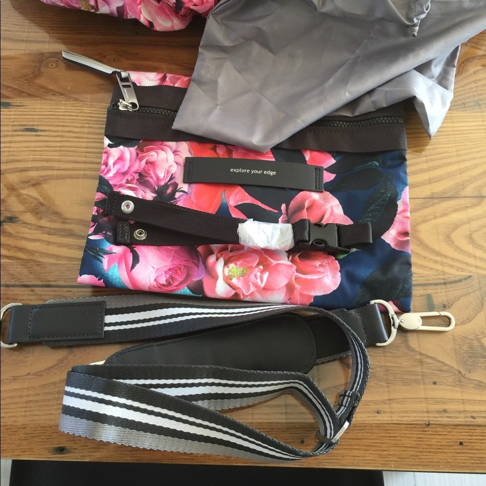 SOLD Lululemon On the Fly Duffel Secret Garden - Picture 5 of 8