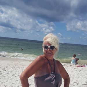 Meet your Posher, Janice