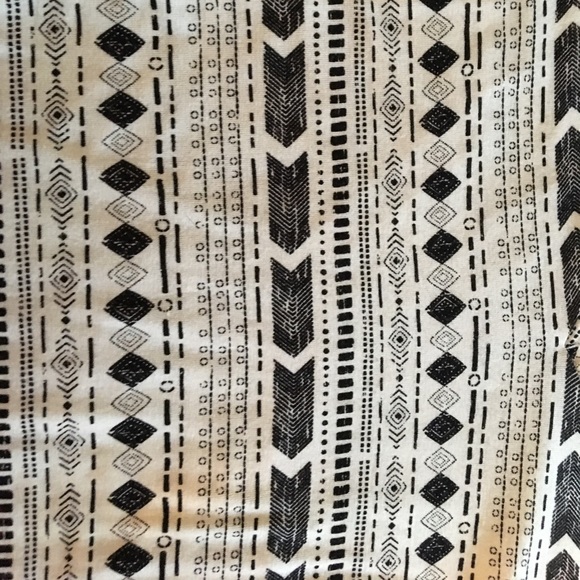 Large graphic t shirt from Kohls never worn♥️ - Picture 2 of 2