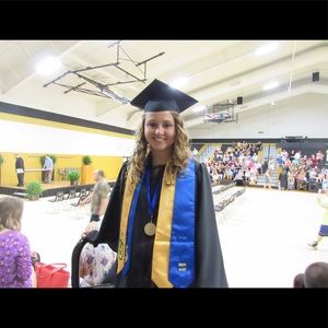 Meet your Posher, Hope