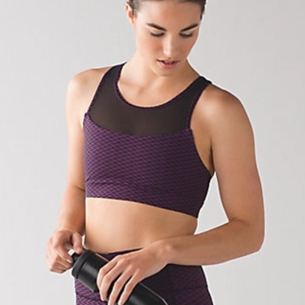 NWT Lululemon gear up bra