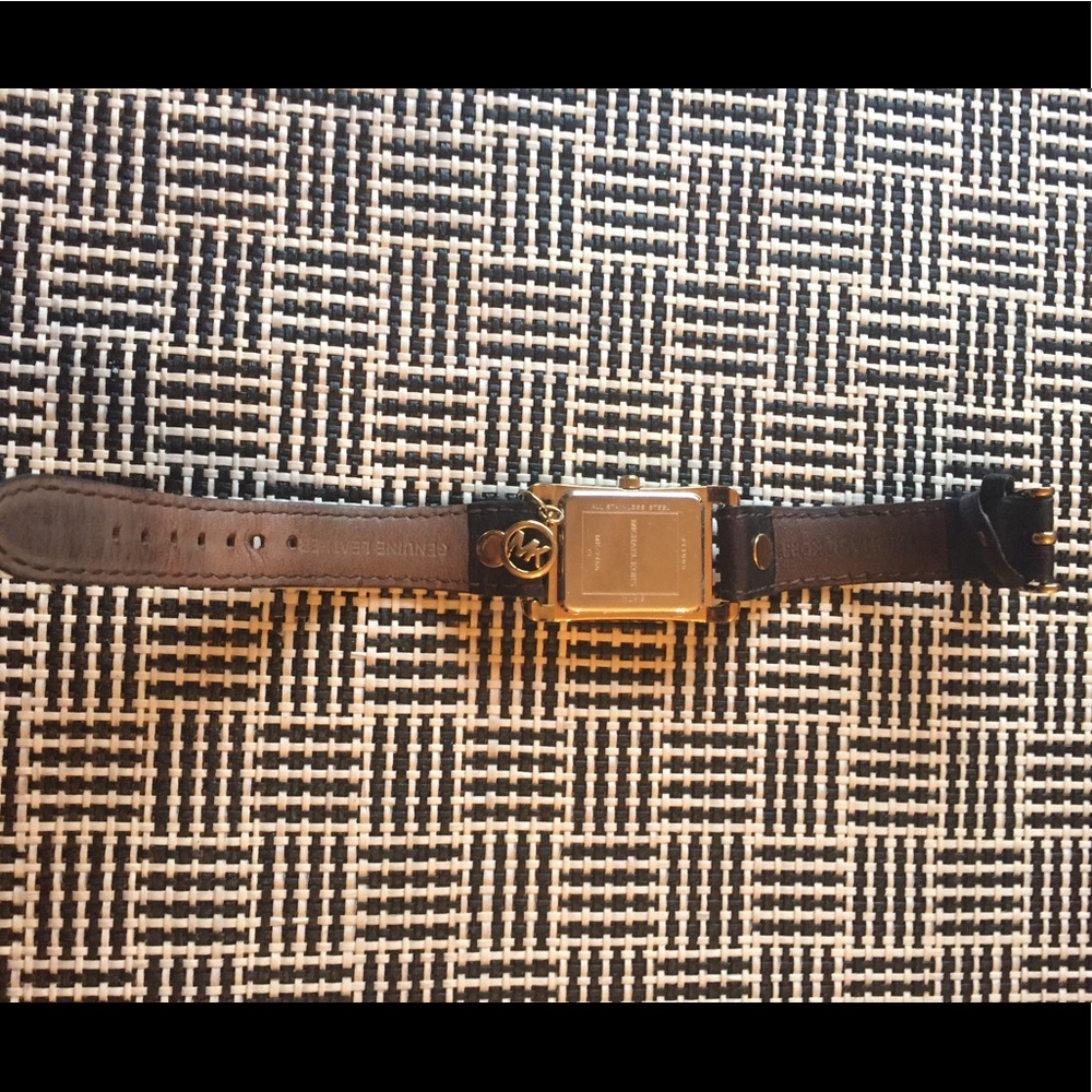 MK watch - Picture 3 of 7