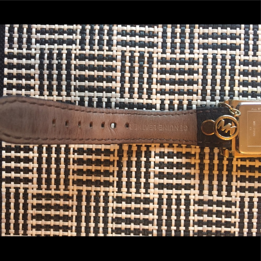 MK watch - Picture 6 of 7