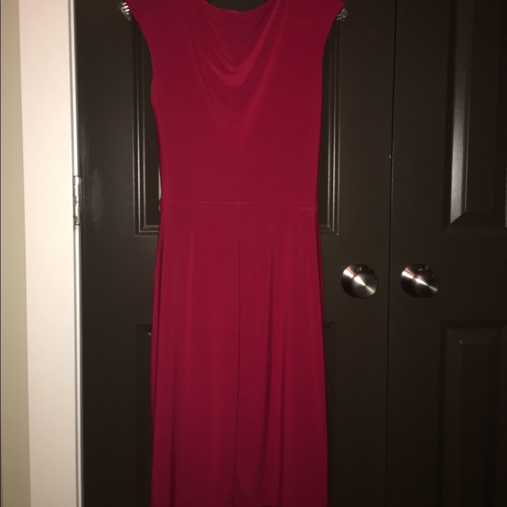 Red Dress - Picture 3 of 4