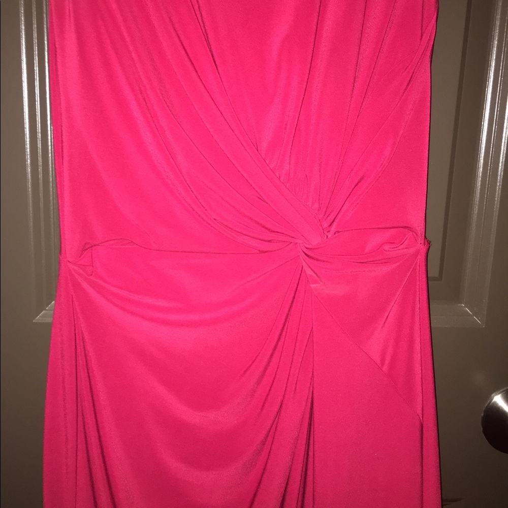 Red Dress - Picture 4 of 4
