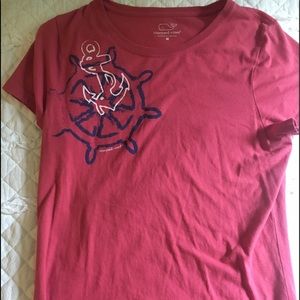 Vineyard vine tshirt