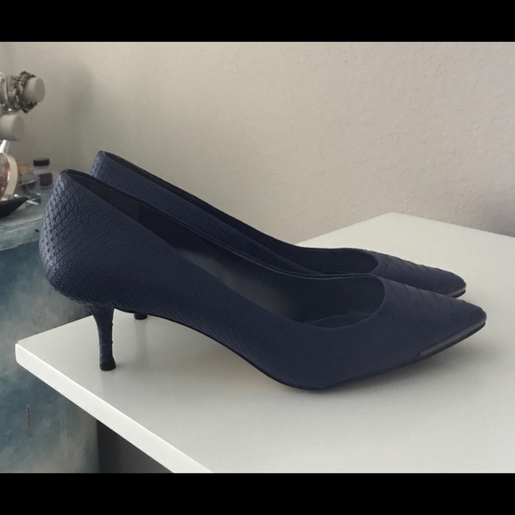 Nice shoes - Picture 2 of 2