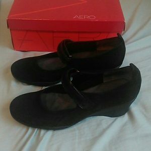 Aerosoles Tornado Mary Jane Wedges (Size 10)