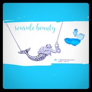 Pearl necklace mermaid