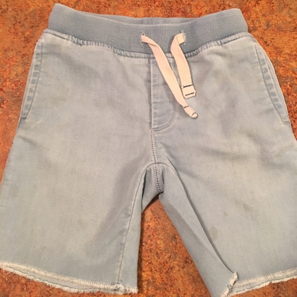 Gap shorts