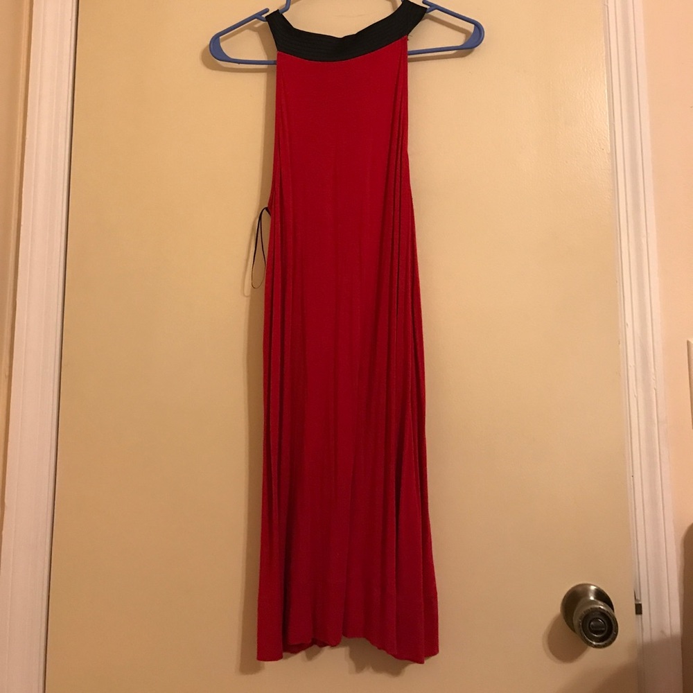 RED DRESS - Picture 3 of 3