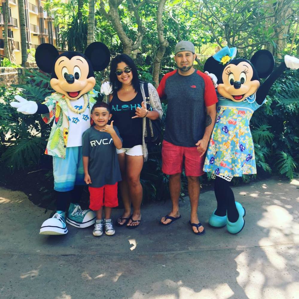 Meet your Posher, Rheyviemahal