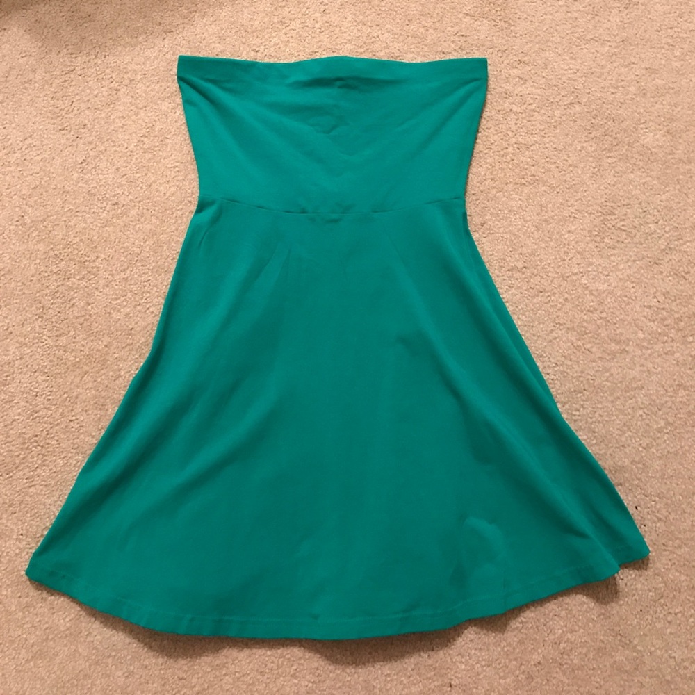 Emerald green strapless dress