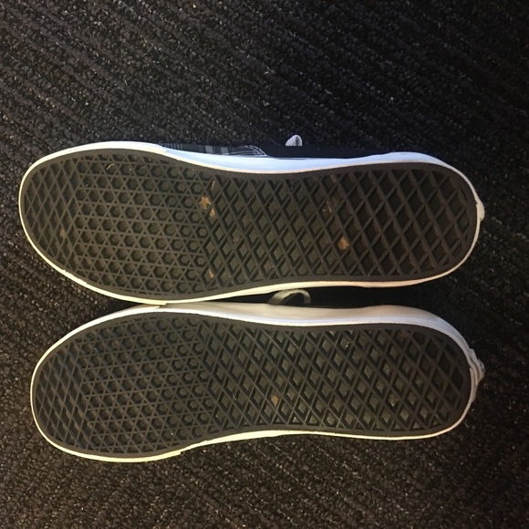 Vans - Picture 3 of 5