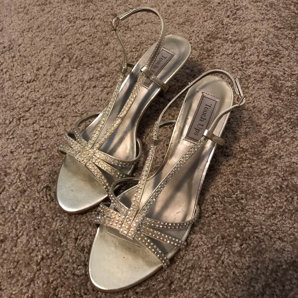 Gold sparkly kitten heels - wide width