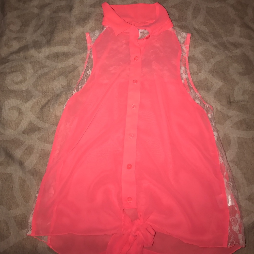 Collared button down summer blouse