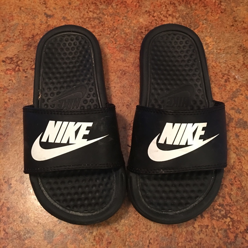 Nike slides