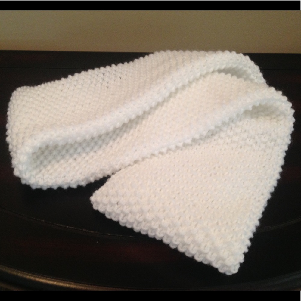 🌹ELEGANT WHITE COWL