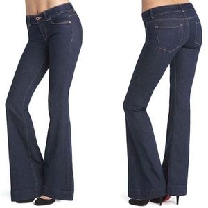 J Brand Lovestory jeans . Inseam 31.