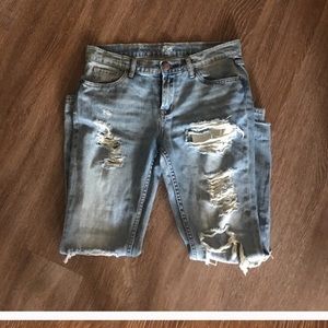 Urban Outfitters boyfriend jeans