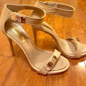 BCBGMAXAZRIA Nude snakeprint heels