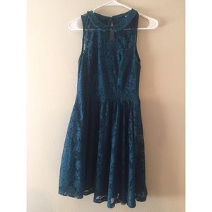 TURQUOISE LACE DRESS W POCKETS