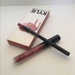 Kylie lip kit...NEW PRICE!!!