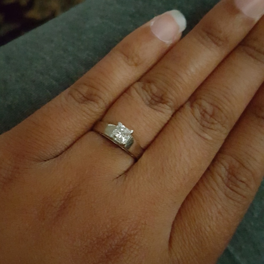 SOLD!! 14kt white gold Diamond Ring!