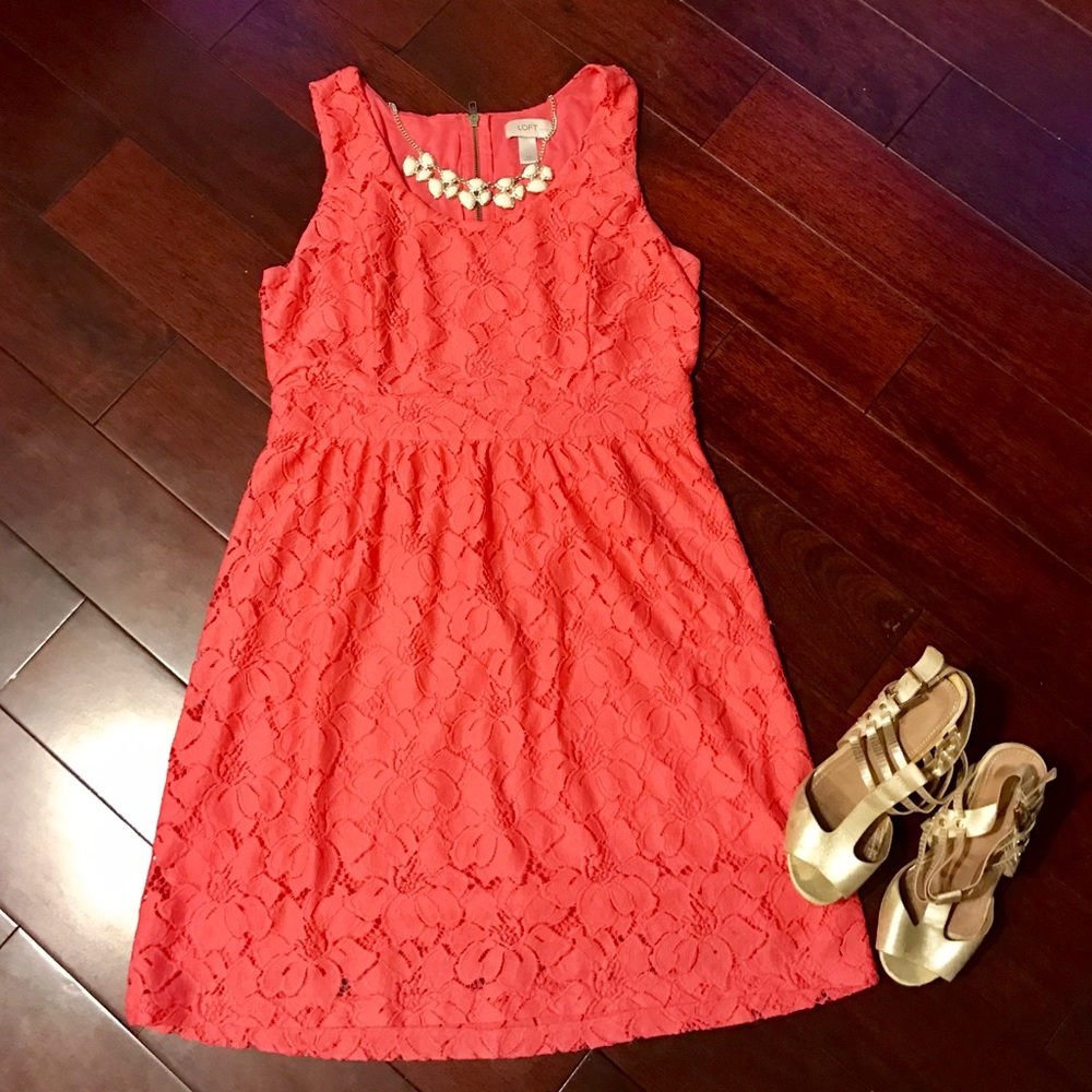 🚨💰FINAL PRICE💰🚨PETITE Floral LOFT Dress