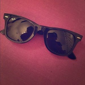 Ray-Ban Black Wayfarer Sunglasses