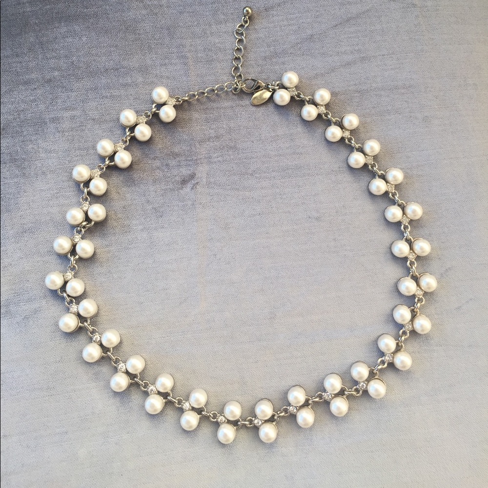 Ann Taylor faux pearl and jewel necklace