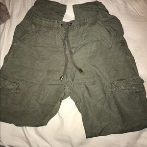 H&M Logg high waist pants