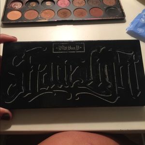 Kat von d shade light pallet
