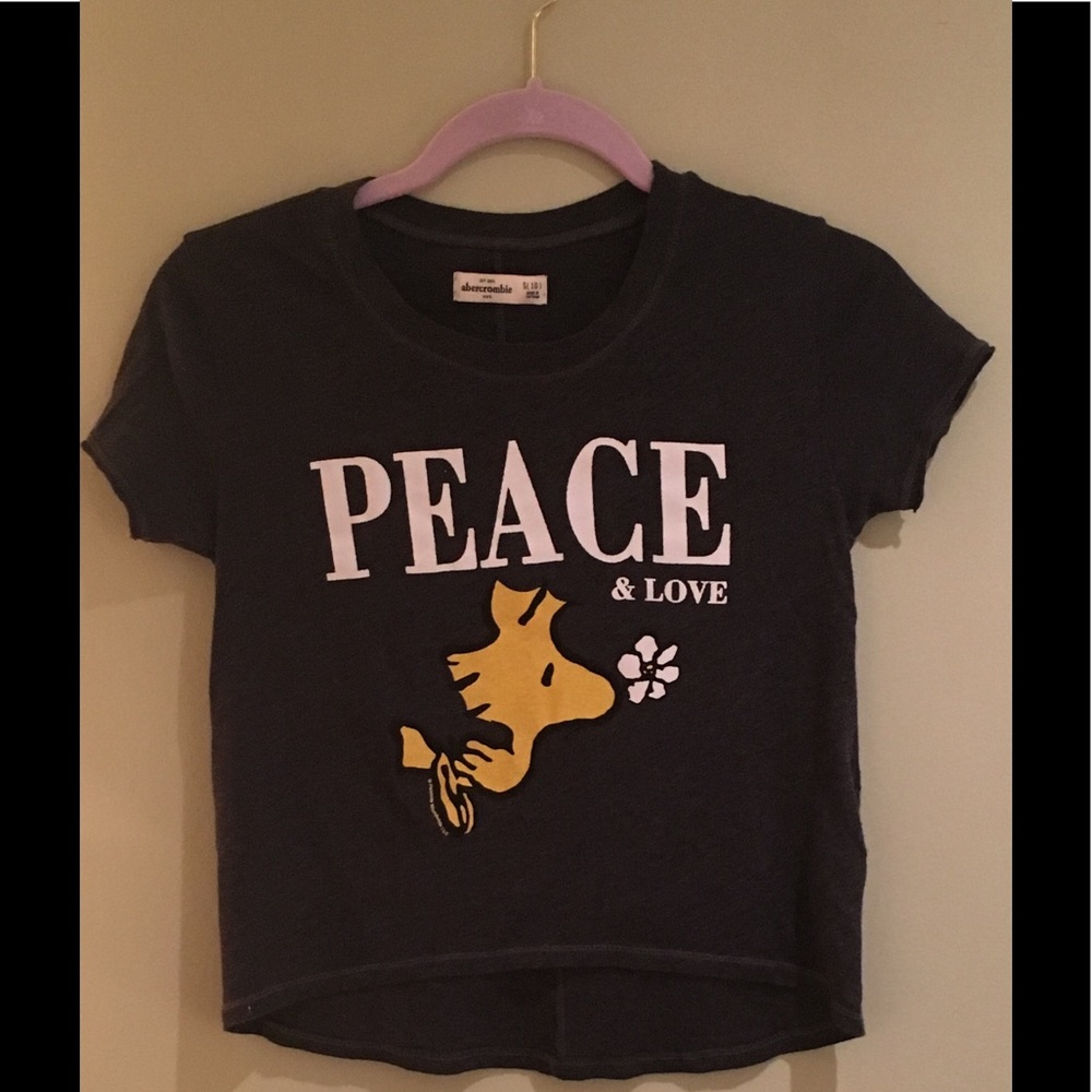 Abercrombie Peanuts Woodstock T-shirt