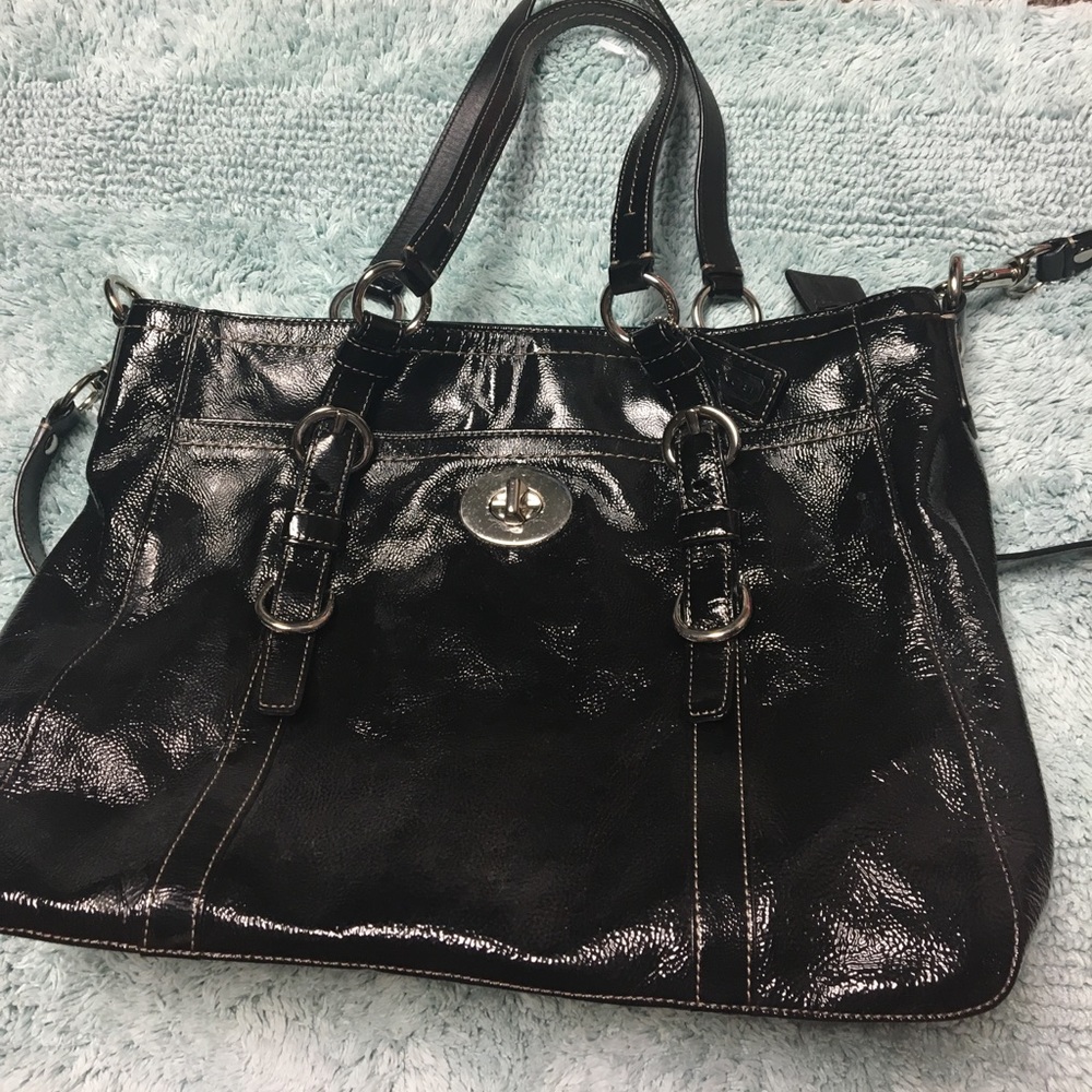 EUC coach patent leather hand bag