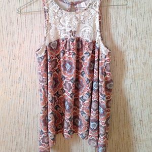 Xhilaration Floral Tank