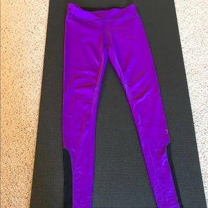 Nina B. Roze Heart Butt Legging (S)