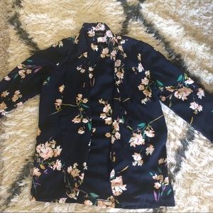 Floral open front blazer with cuffed sleeves, sml