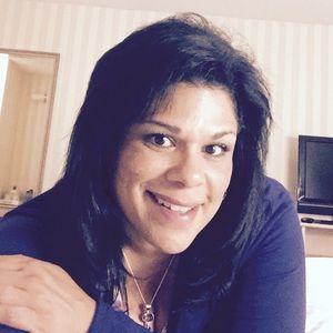 Meet your Posher, Gina