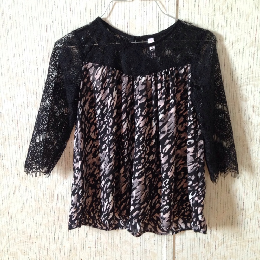 Xhilaration Top