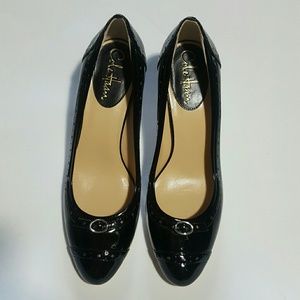 COLE HAAN BLACK PATENT LEATHER HEELS