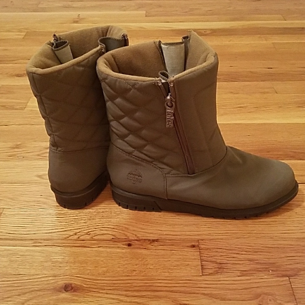 Totes Short Winter Boots