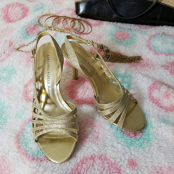 Adrianna Papell Boutique Gold Glittery Slingbacks - Picture 2 of 7