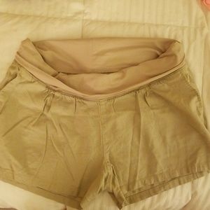 Maternity khaki shorts
