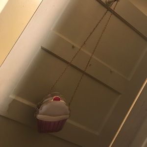 Crossbody bag cupcake :)