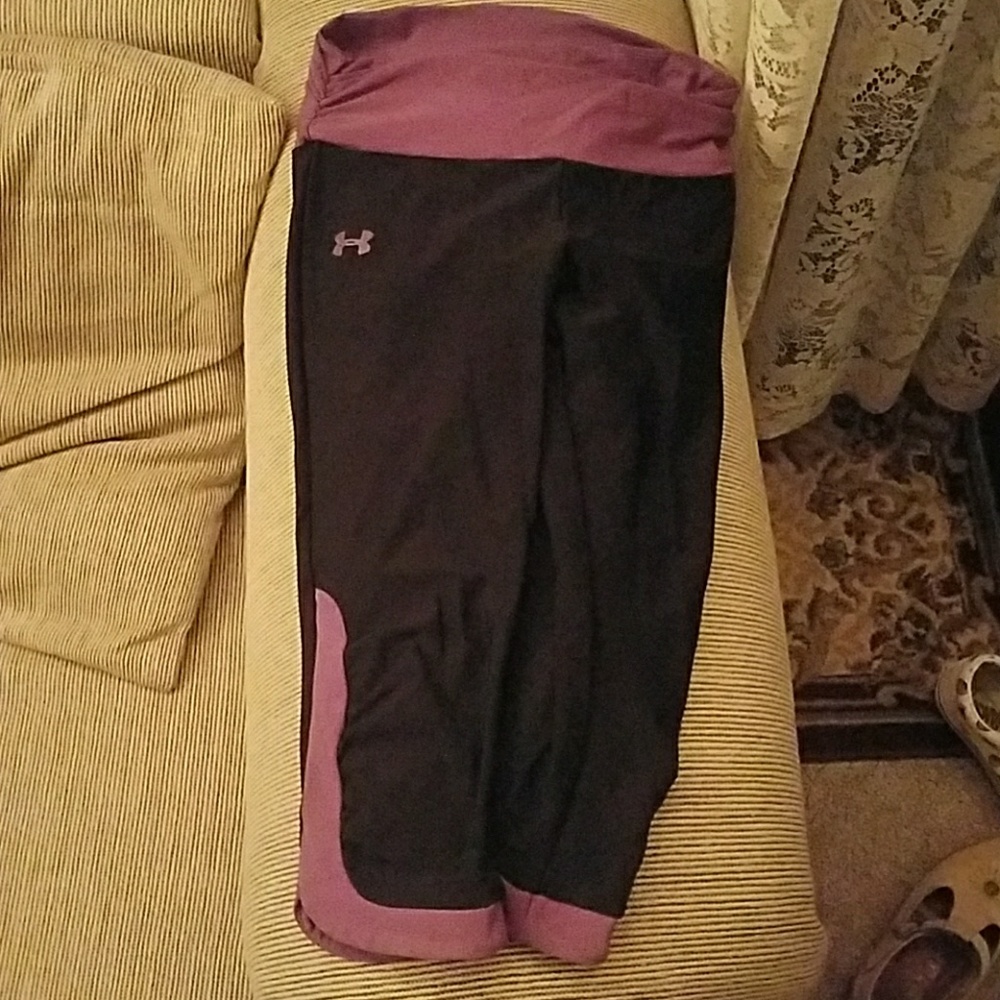 Underarmour activewear capris leggings