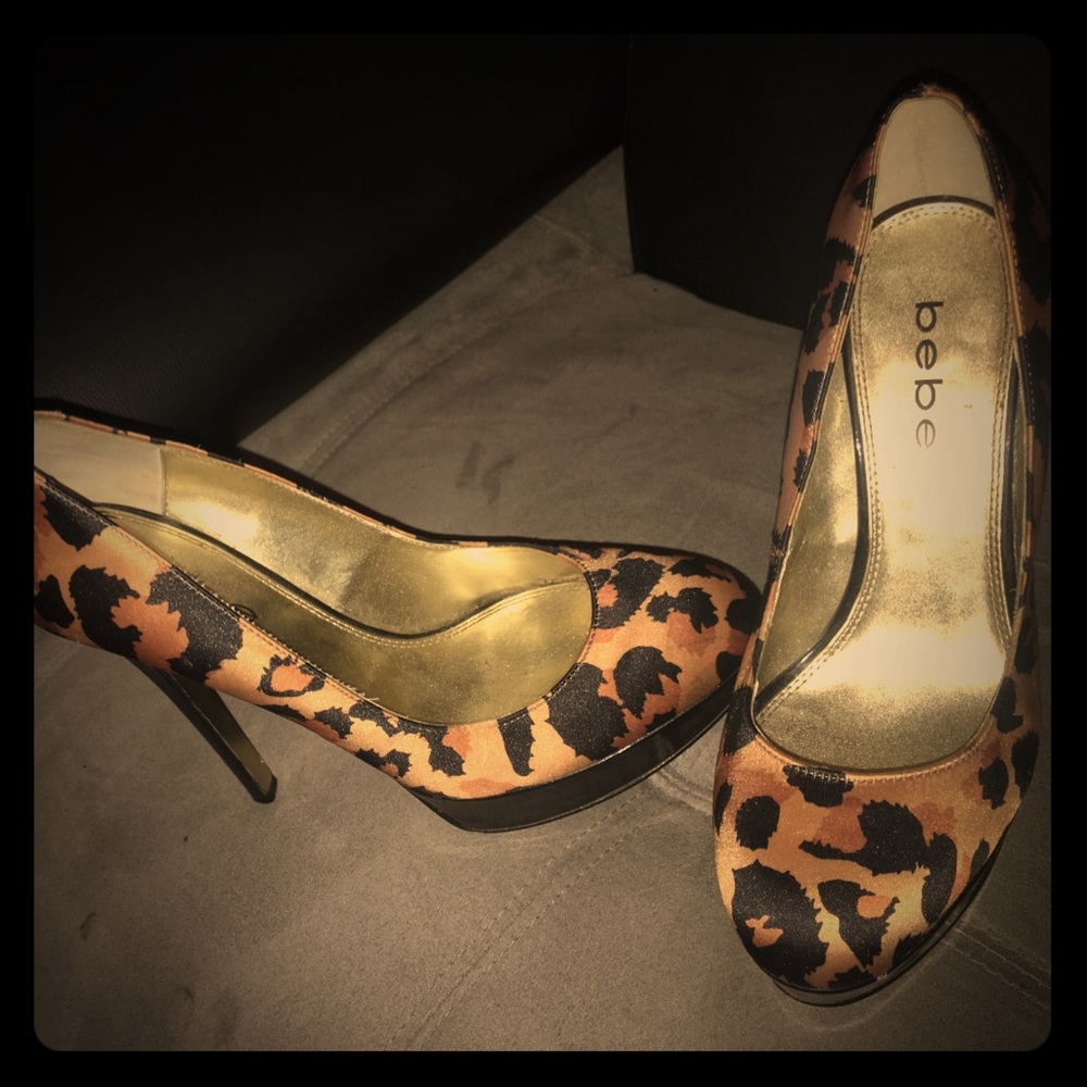 SIZE 8 - BEBE 6 inch heels leopard .