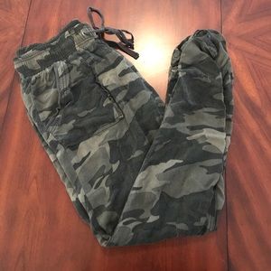 Army joggers
